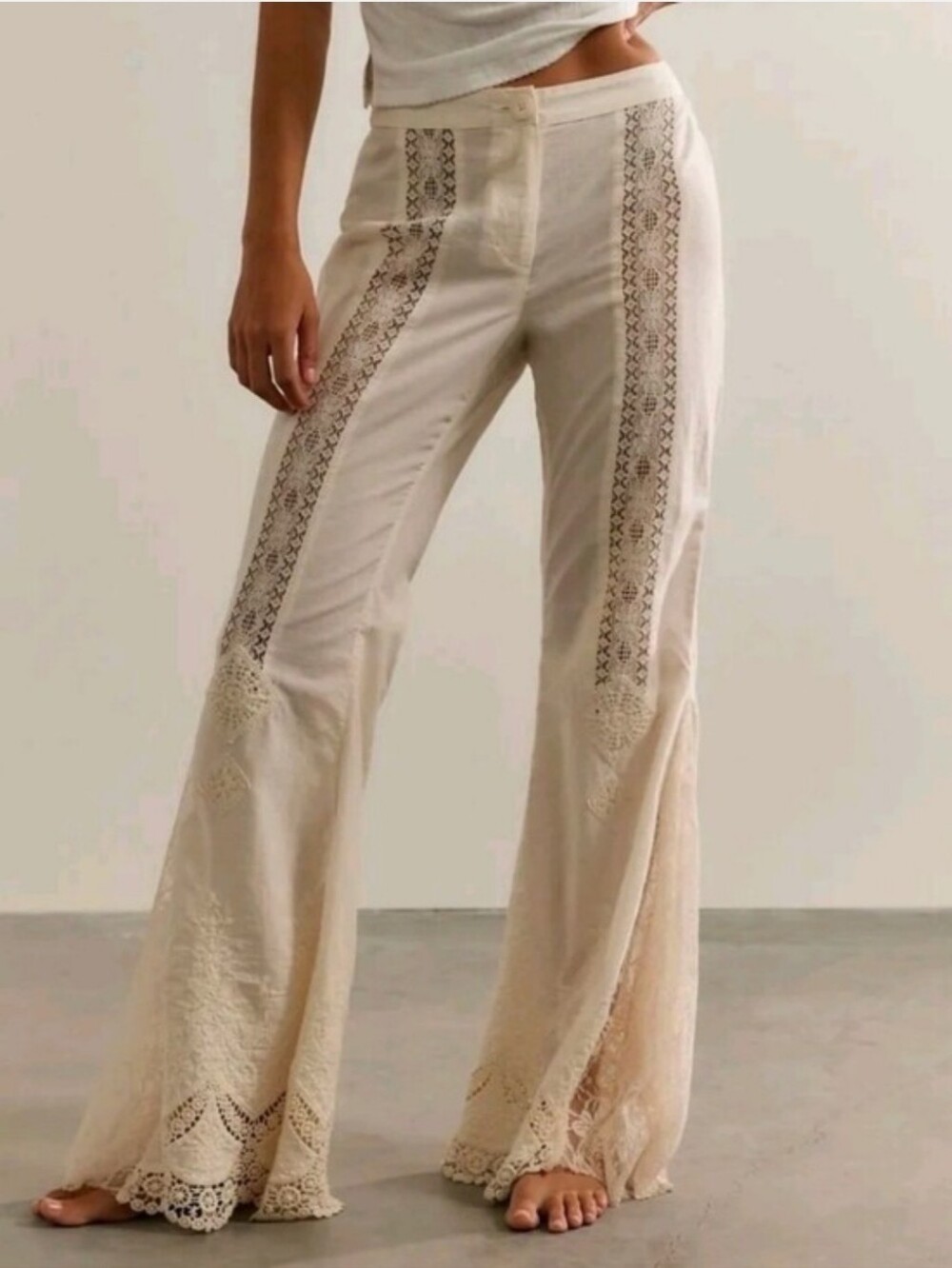 Aliyah Lace Flare Pants | Size 6